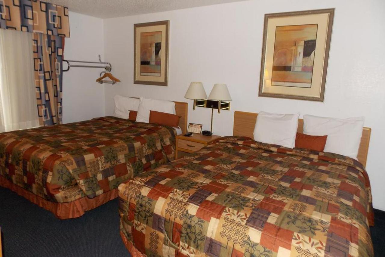 Norwood Inn And Suites - Minneapolis-St Paul Roseville Ngoại thất bức ảnh