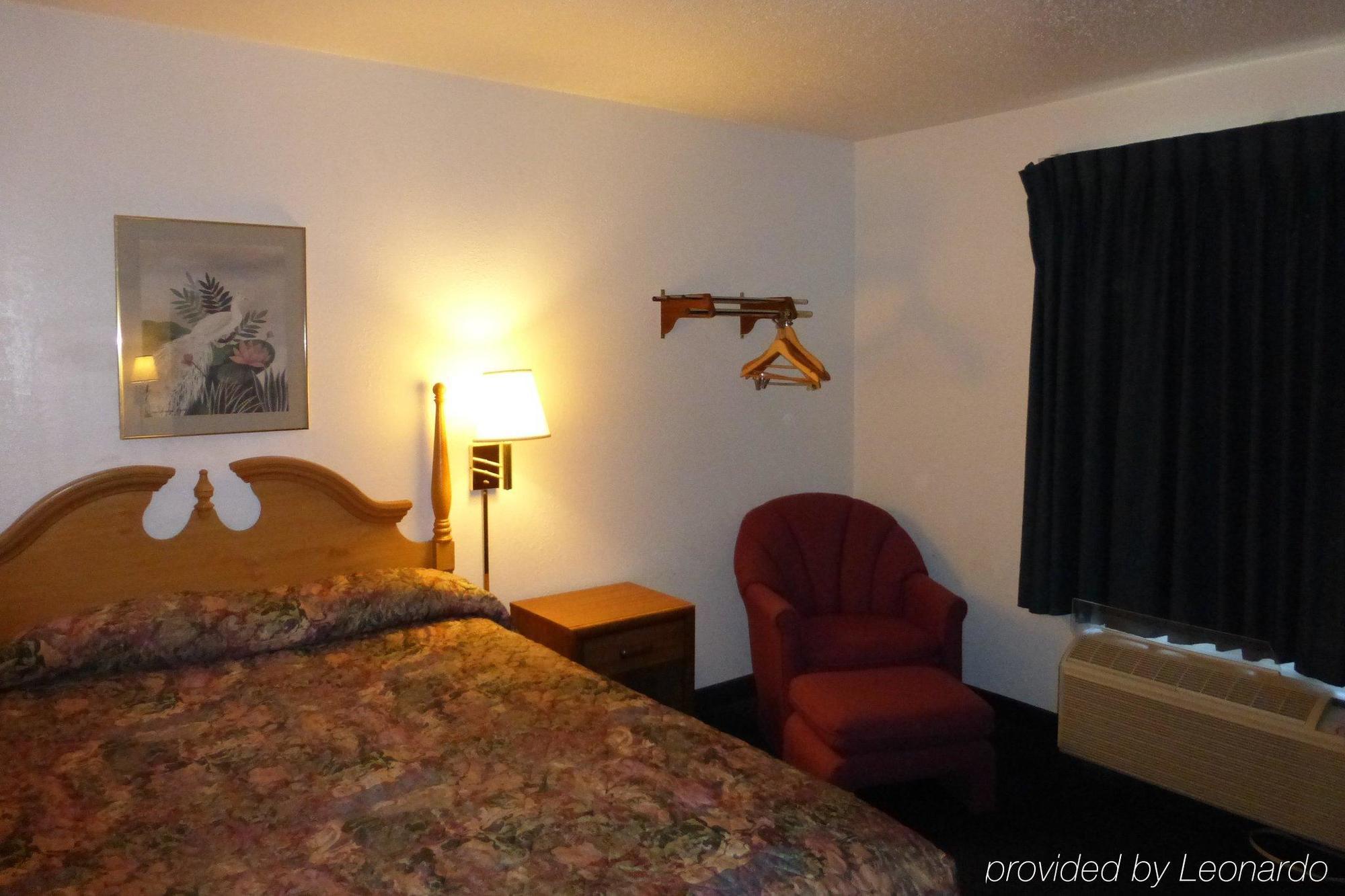 Norwood Inn And Suites - Minneapolis-St Paul Roseville Ngoại thất bức ảnh