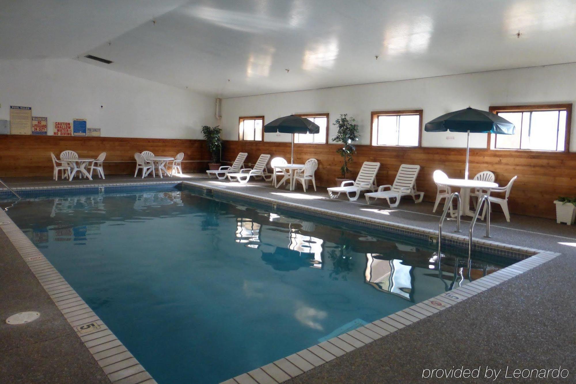 Norwood Inn And Suites - Minneapolis-St Paul Roseville Ngoại thất bức ảnh
