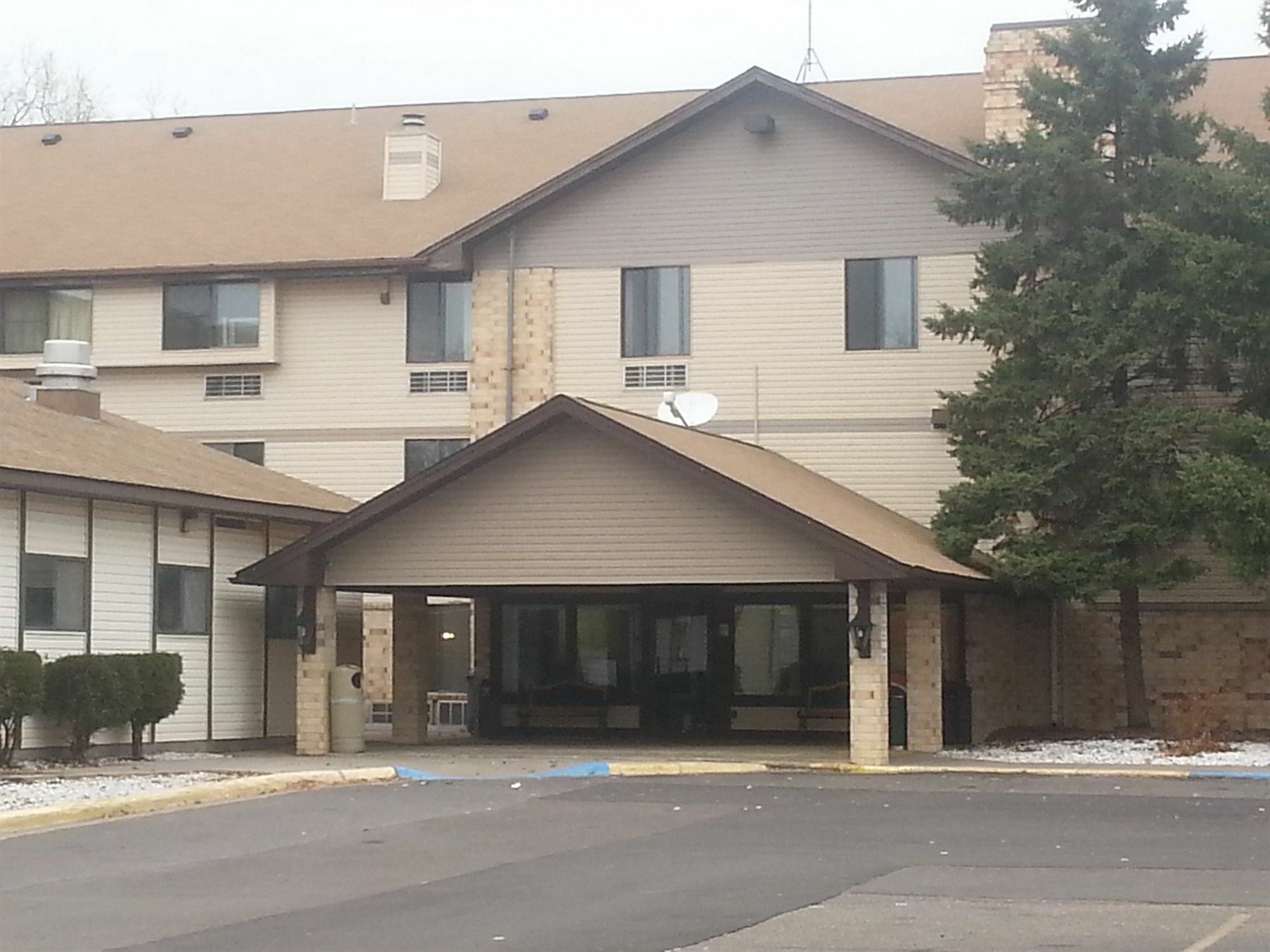 Norwood Inn And Suites - Minneapolis-St Paul Roseville Ngoại thất bức ảnh