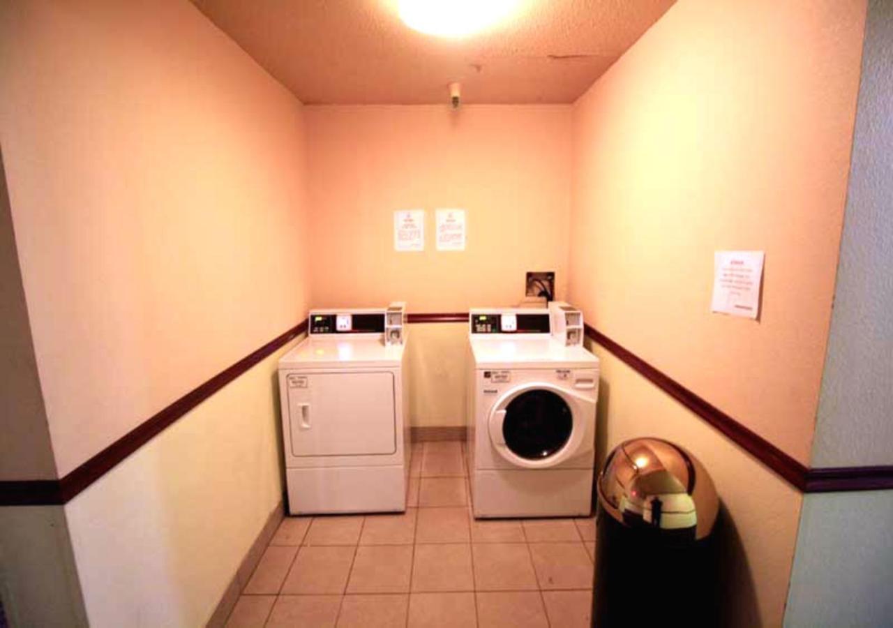 Norwood Inn And Suites - Minneapolis-St Paul Roseville Ngoại thất bức ảnh