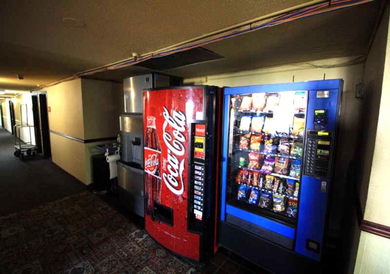 Norwood Inn And Suites - Minneapolis-St Paul Roseville Ngoại thất bức ảnh