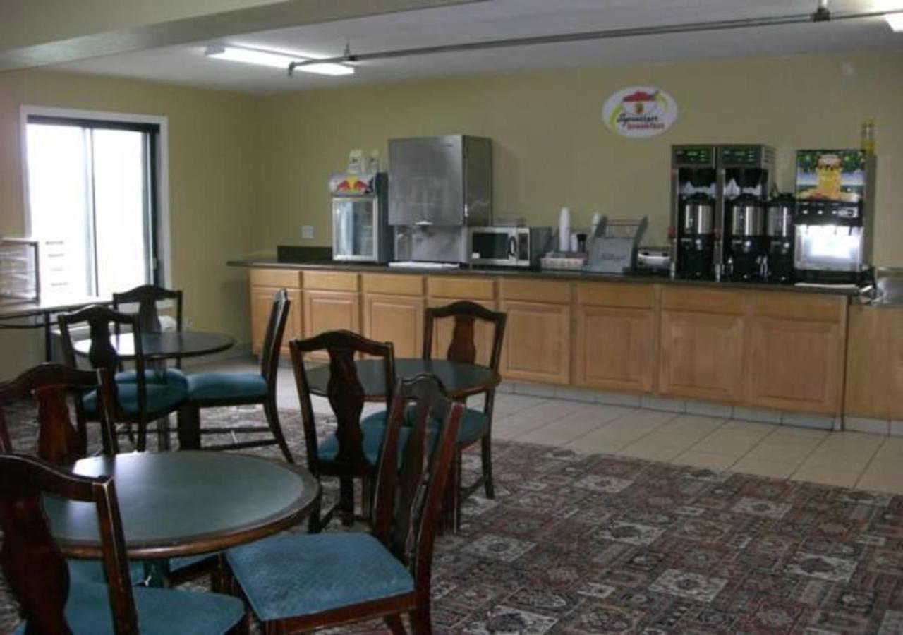 Norwood Inn And Suites - Minneapolis-St Paul Roseville Ngoại thất bức ảnh